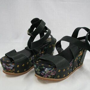 N.Y.L.A.Laynee Black Tapestry Platform Wedge Open Toe Ankle Strap